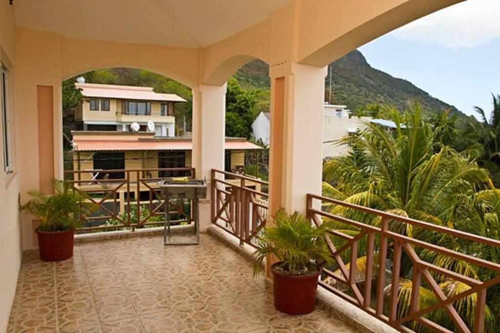Villa Palmistes Apartment Ла-Голет Экстерьер фото